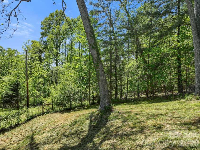 75 High Valley Estates Drive, Alexander, NC 28701.  MLS# CAR4372479, YatesRealty ID 20036. 