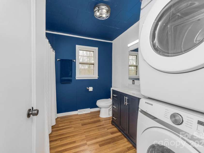 4036 Muncus Road, Jonesville, NC 28642.  MLS# CAR4223825, YatesRealty ID 20037. Secondary Bathroom and Laundry