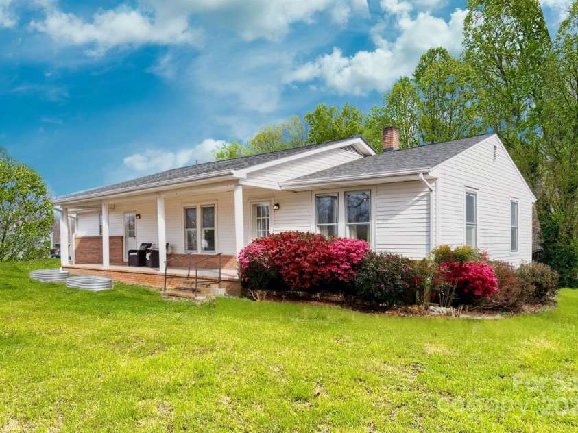 4036 Muncus Road, Jonesville, NC 28642.  MLS# CAR4223825, YatesRealty ID 20037. Welcome Home!