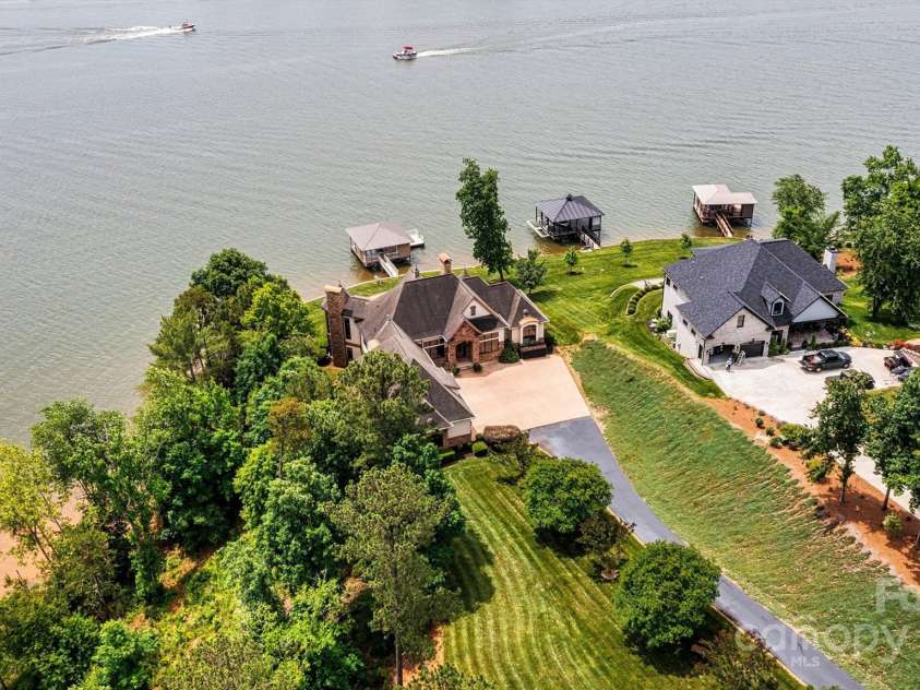 6205 Plantation Pointe Drive, Granite Falls, NC 28630.  MLS# CAR4255376, YatesRealty ID 20038. 