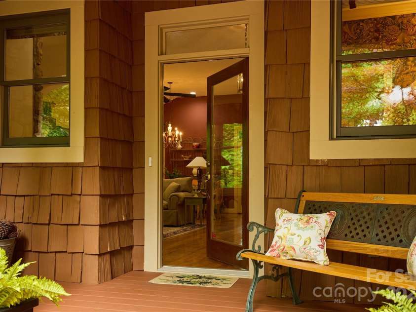 201 Chimney Crossing, Hendersonville, NC 28739.  MLS# CAR4244832, YatesRealty ID 20039. 