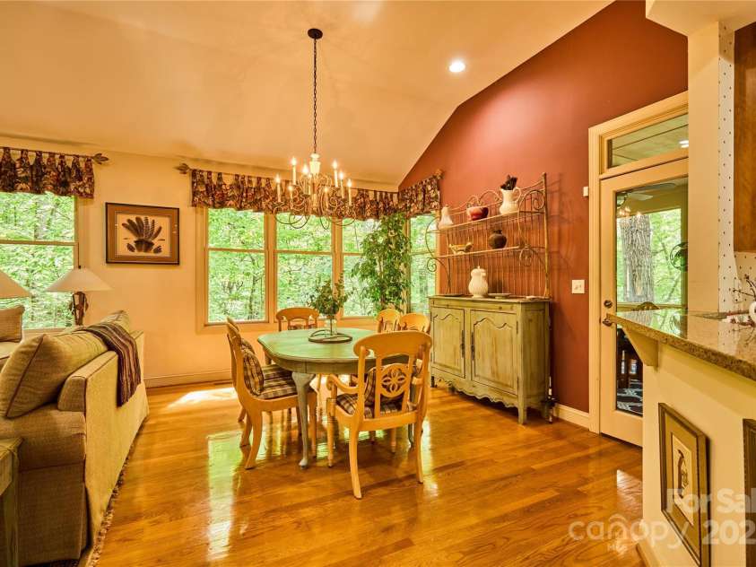 201 Chimney Crossing, Hendersonville, NC 28739.  MLS# CAR4244832, YatesRealty ID 20039. 