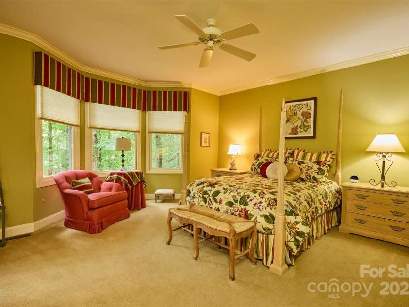 201 Chimney Crossing, Hendersonville, NC 28739.  MLS# CAR4244832, YatesRealty ID 20039. 