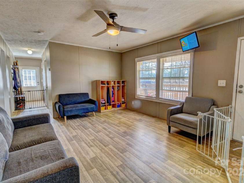 1301 Brandy Lane, Shelby, NC 28152.  MLS# CAR4219165, YatesRealty ID 2004. 