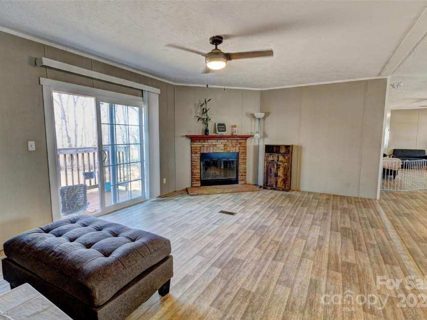 1301 Brandy Lane, Shelby, NC 28152.  MLS# CAR4219165, YatesRealty ID 2004. 