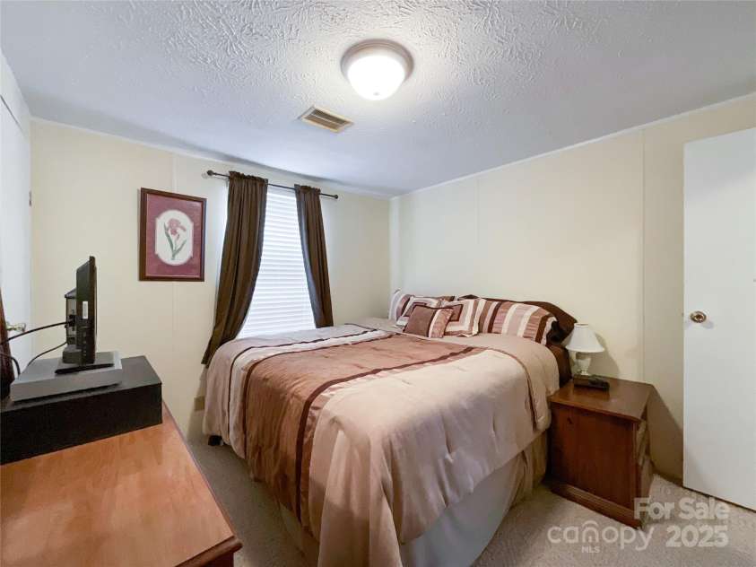 2329 Dolan Lane, Liberty Hill, SC 29074.  MLS# CAR4220837, YatesRealty ID 2004. 