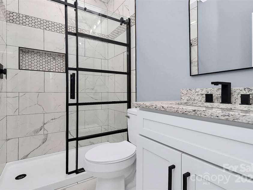 6519 Pargo Road, Charlotte, NC 28216.  MLS# CAR4331228, YatesRealty ID 2004. 