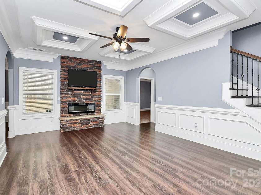 6519 Pargo Road, Charlotte, NC 28216.  MLS# CAR4331228, YatesRealty ID 2004. 