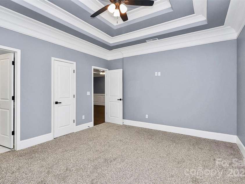 6519 Pargo Road, Charlotte, NC 28216.  MLS# CAR4331228, YatesRealty ID 2004. 