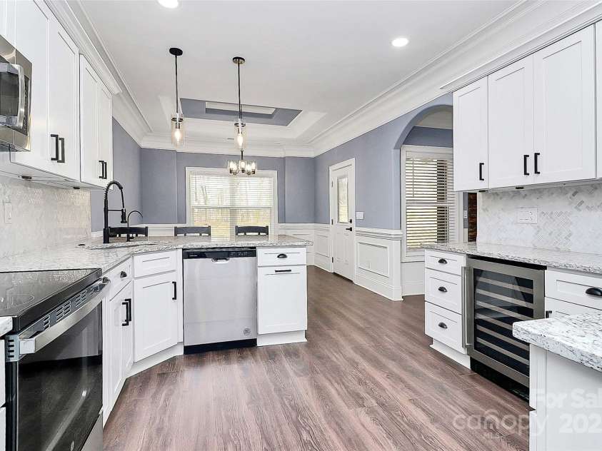 6519 Pargo Road, Charlotte, NC 28216.  MLS# CAR4331228, YatesRealty ID 2004. 