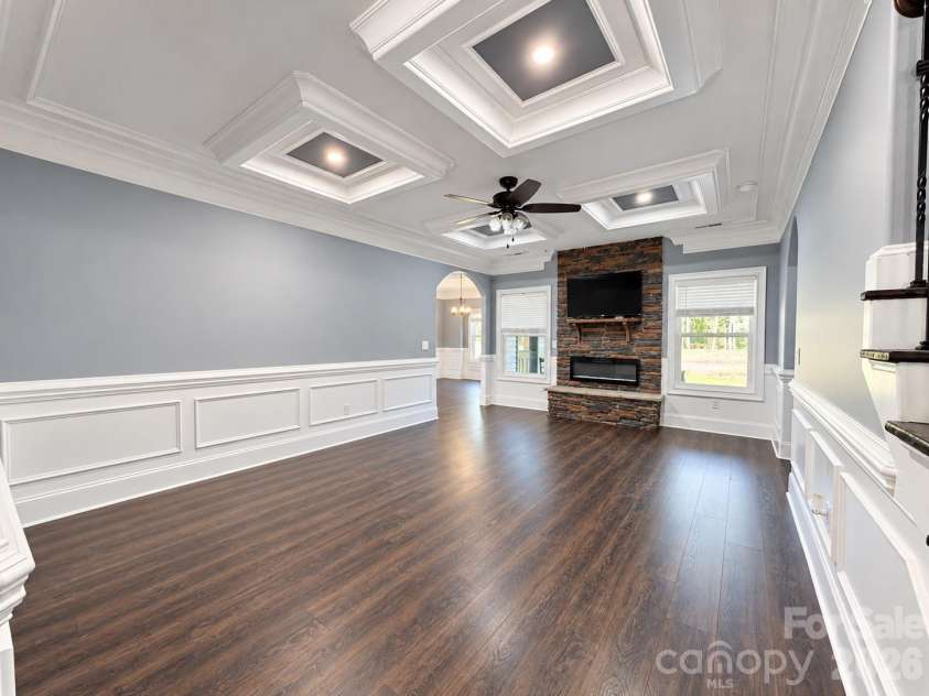 6519 Pargo Road, Charlotte, NC 28216.  MLS# CAR4433799, YatesRealty ID 2004. 