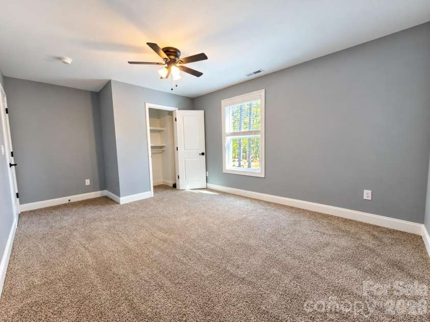 6519 Pargo Road, Charlotte, NC 28216.  MLS# CAR4433799, YatesRealty ID 2004. 