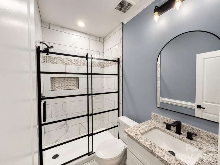 6519 Pargo Road, Charlotte, NC 28216.  MLS# CAR4433799, YatesRealty ID 2004. 