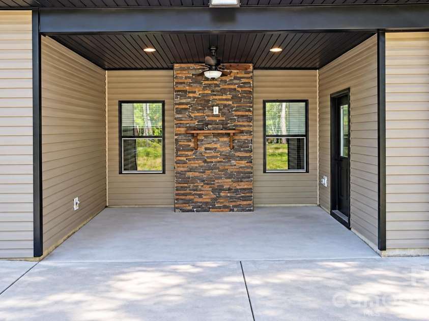 6519 Pargo Road, Charlotte, NC 28216.  MLS# CAR4433799, YatesRealty ID 2004. 