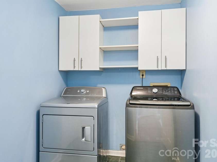 186 Southhaven Drive, Mooresville, NC 28117.  MLS# CAR4375384, YatesRealty ID 20040. 