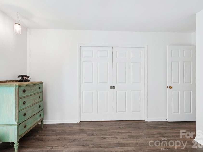 186 Southhaven Drive, Mooresville, NC 28117.  MLS# CAR4375384, YatesRealty ID 20040. 