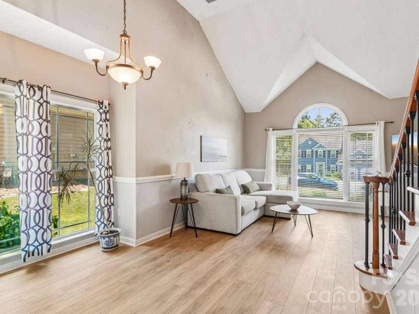 186 Southhaven Drive, Mooresville, NC 28117.  MLS# CAR4375384, YatesRealty ID 20040. 
