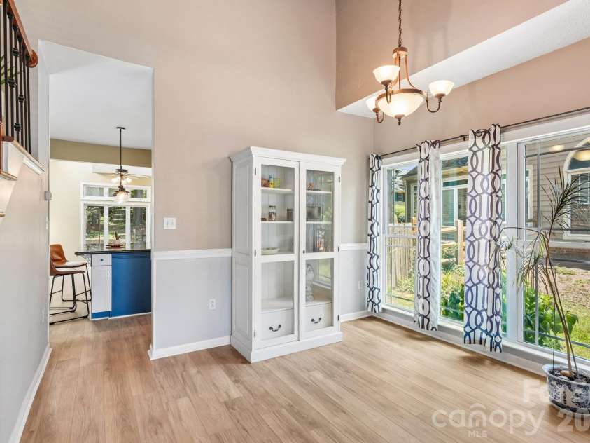 186 Southhaven Drive, Mooresville, NC 28117.  MLS# CAR4375384, YatesRealty ID 20040. 