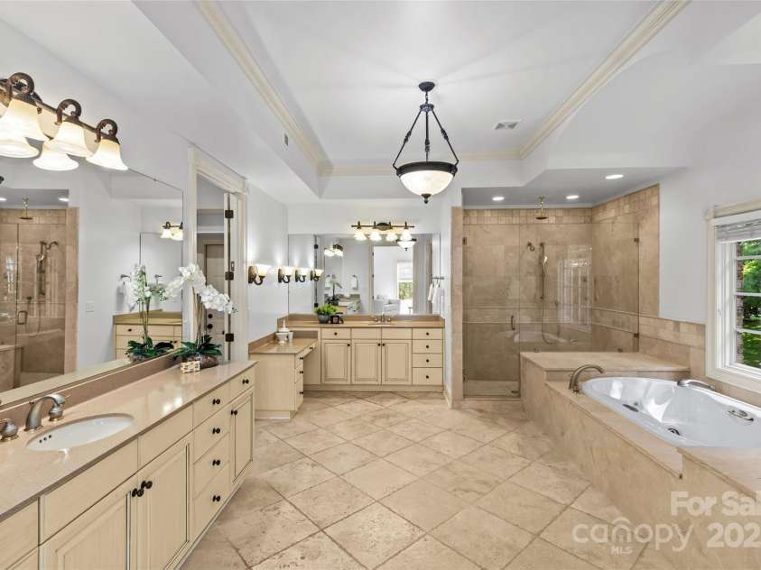 1009 Seminole Drive, Waxhaw, NC 28173.  MLS# CAR4253170, YatesRealty ID 20041. 