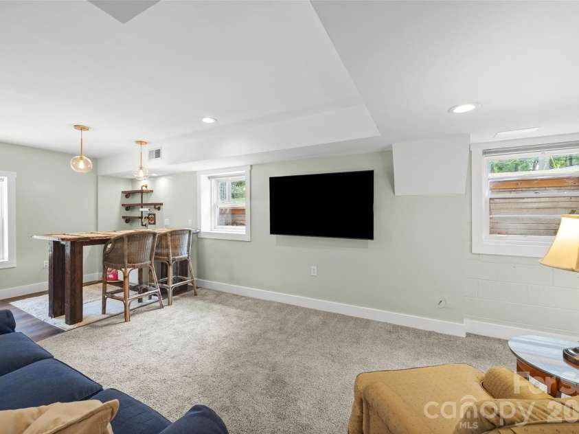 504 Fairway Drive, Fort Mill, SC 29715.  MLS# CAR4377478, YatesRealty ID 20041. 