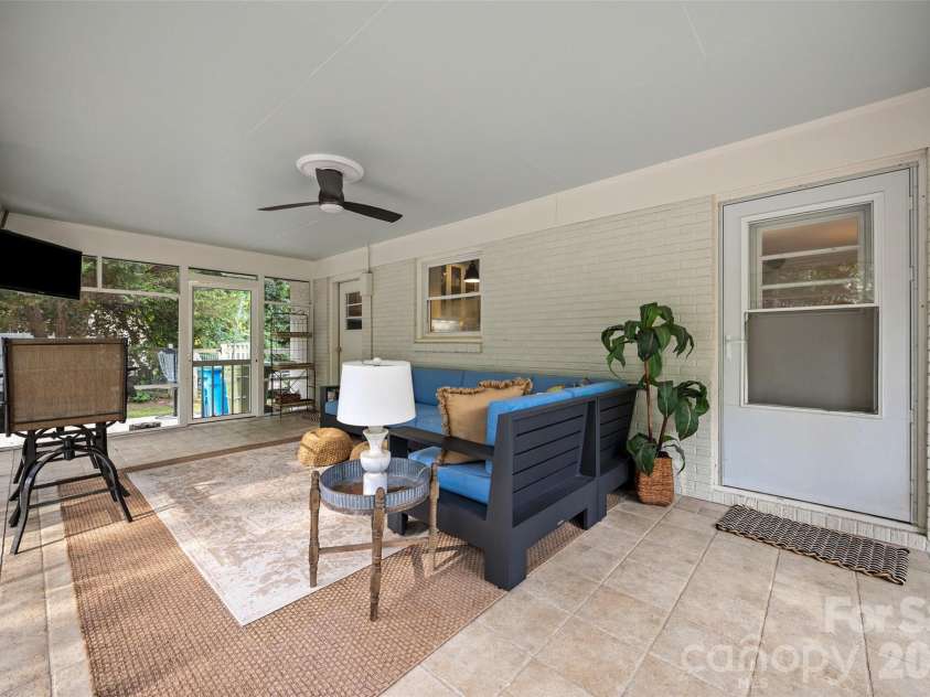 504 Fairway Drive, Fort Mill, SC 29715.  MLS# CAR4377478, YatesRealty ID 20041. 