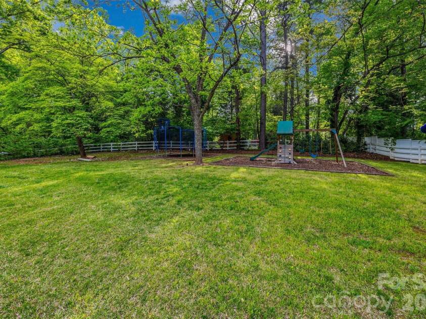 504 Fairway Drive, Fort Mill, SC 29715.  MLS# CAR4377478, YatesRealty ID 20041. 
