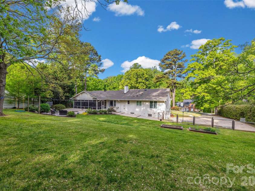 504 Fairway Drive, Fort Mill, SC 29715.  MLS# CAR4377478, YatesRealty ID 20041. 