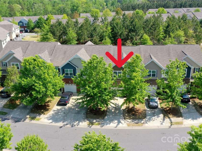 2752 Sawbridge Lane, Gastonia, NC 28056.  MLS# CAR4249063, YatesRealty ID 20043. 