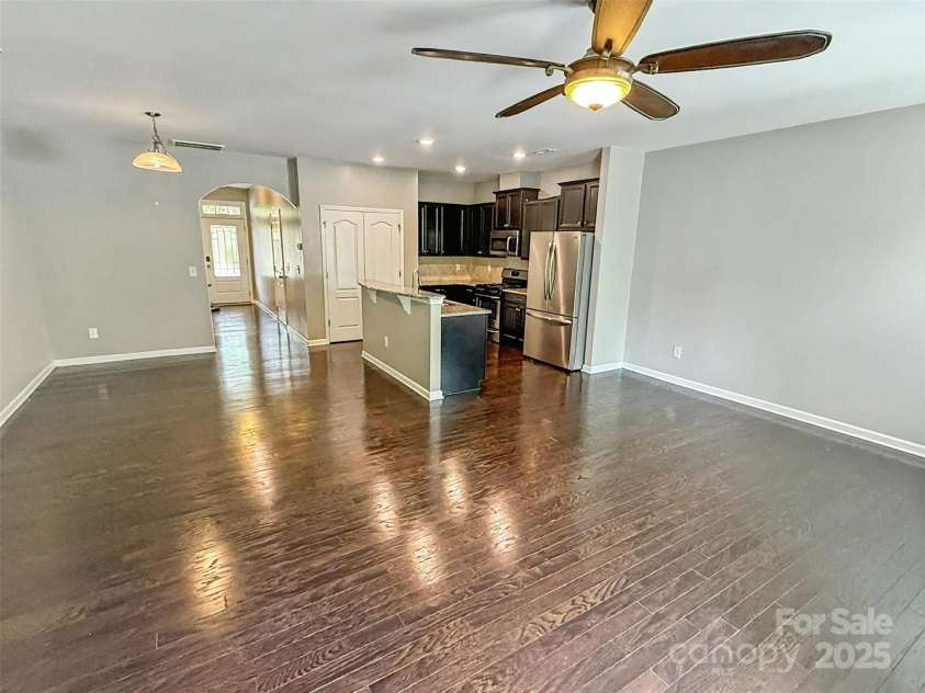 2752 Sawbridge Lane, Gastonia, NC 28056.  MLS# CAR4249063, YatesRealty ID 20043. 