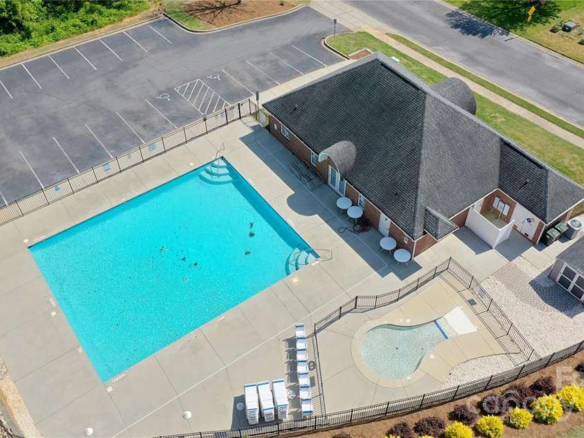 2752 Sawbridge Lane, Gastonia, NC 28056.  MLS# CAR4249063, YatesRealty ID 20043. Community Pool
