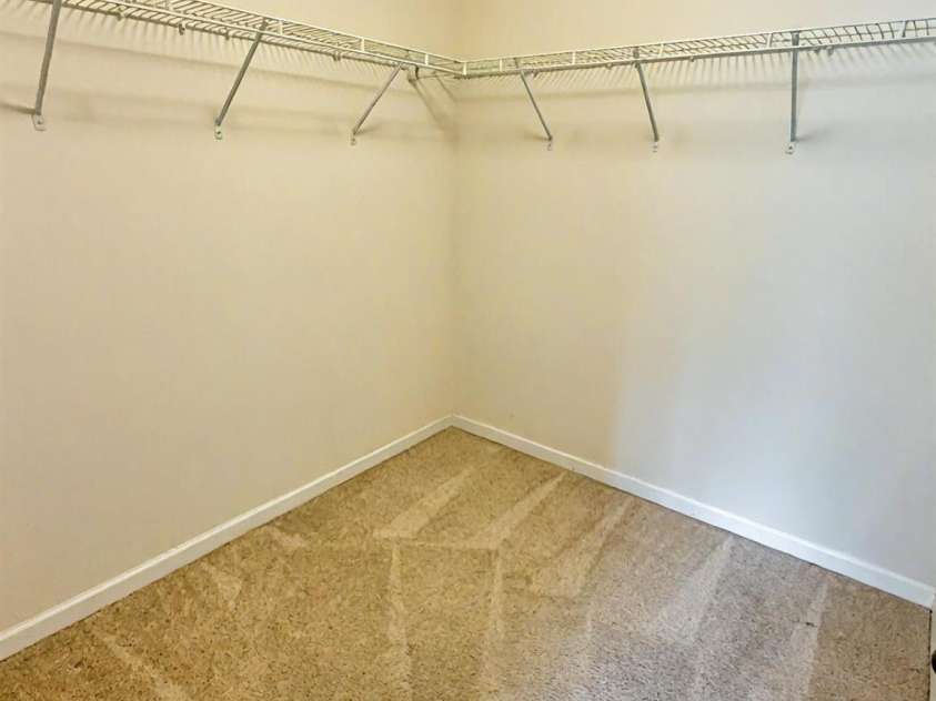 2752 Sawbridge Lane, Gastonia, NC 28056.  MLS# CAR4249063, YatesRealty ID 20043. Primary Closet