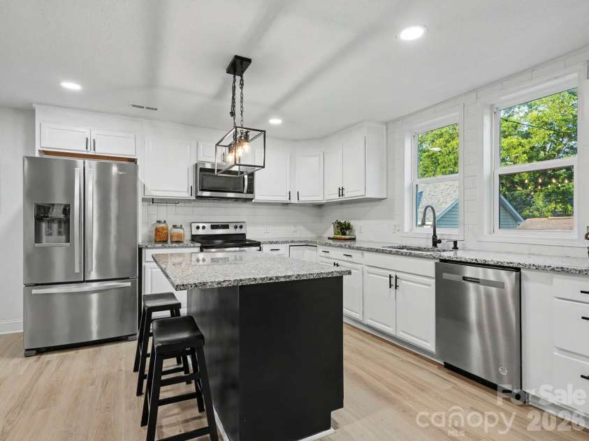 607 Old Charlotte Road, Concord, NC 28027.  MLS# CAR4397719, YatesRealty ID 20044. 