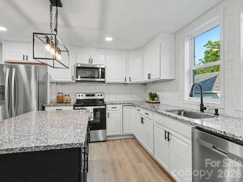 607 Old Charlotte Road, Concord, NC 28027.  MLS# CAR4397719, YatesRealty ID 20044. 