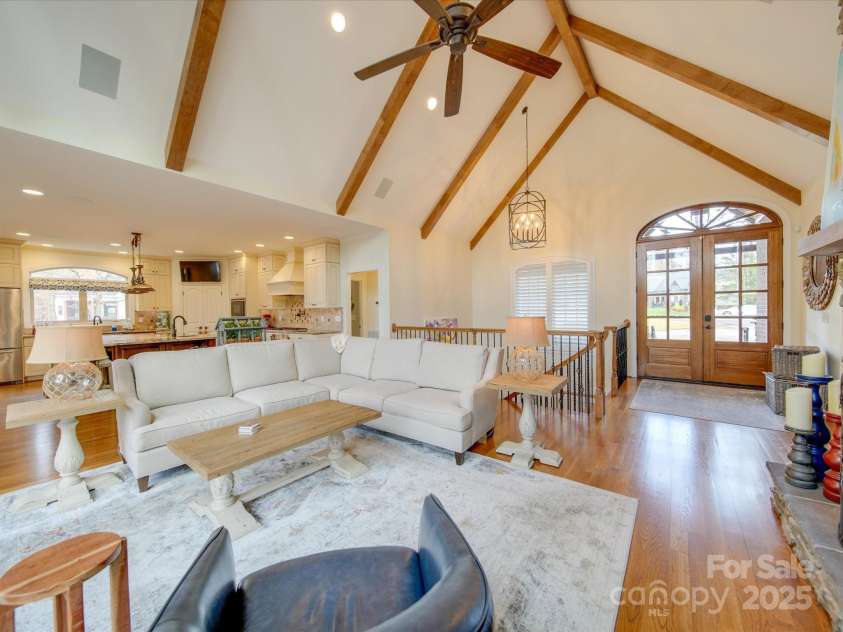 1140 Inlet Pointe Road, Salisbury, NC 28146.  MLS# CAR4204047, YatesRealty ID 20045. Great Room looking toward front door