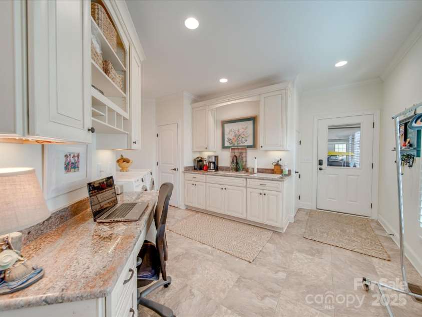 1140 Inlet Pointe Road, Salisbury, NC 28146.  MLS# CAR4204047, YatesRealty ID 20045. Laundry Room and Drop Zone