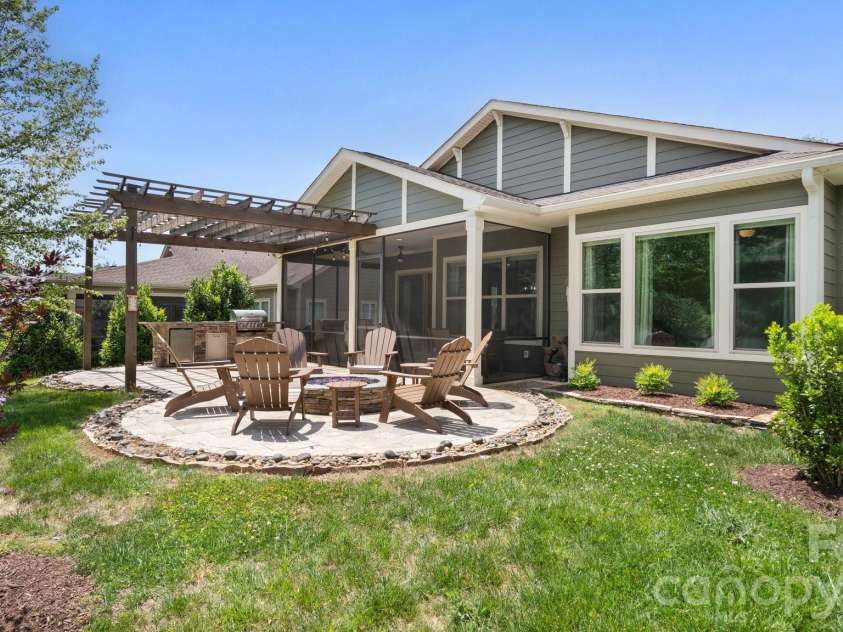 131 Chimney Rock Court, Denver, NC 28037.  MLS# CAR4377424, YatesRealty ID 20045. 