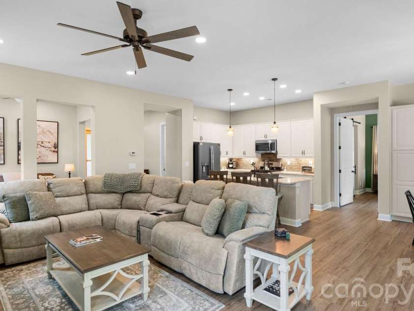 131 Chimney Rock Court, Denver, NC 28037.  MLS# CAR4377424, YatesRealty ID 20045. 