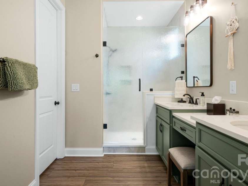 131 Chimney Rock Court, Denver, NC 28037.  MLS# CAR4377424, YatesRealty ID 20045. 