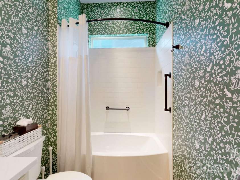 131 Chimney Rock Court, Denver, NC 28037.  MLS# CAR4377424, YatesRealty ID 20045. 