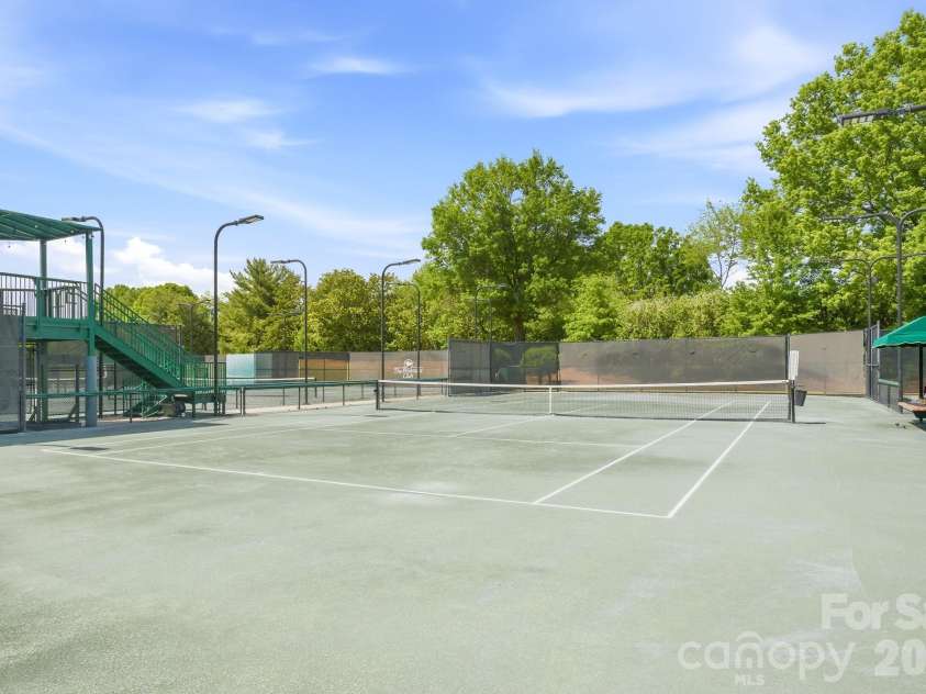 18805 Windy Point Drive, Cornelius, NC 28031.  MLS# CAR4373578, YatesRealty ID 20049. Minutes from the Peninsula Club