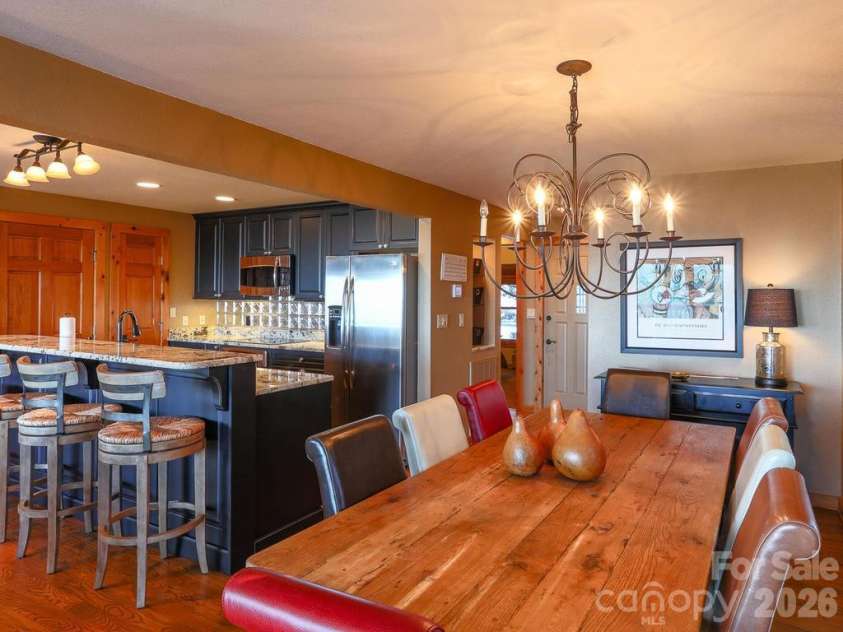 71 Ivy Ridge Road, Burnsville, NC 28714.  MLS# CAR4334106, YatesRealty ID 20049. 