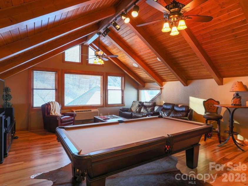 71 Ivy Ridge Road, Burnsville, NC 28714.  MLS# CAR4334106, YatesRealty ID 20049. 