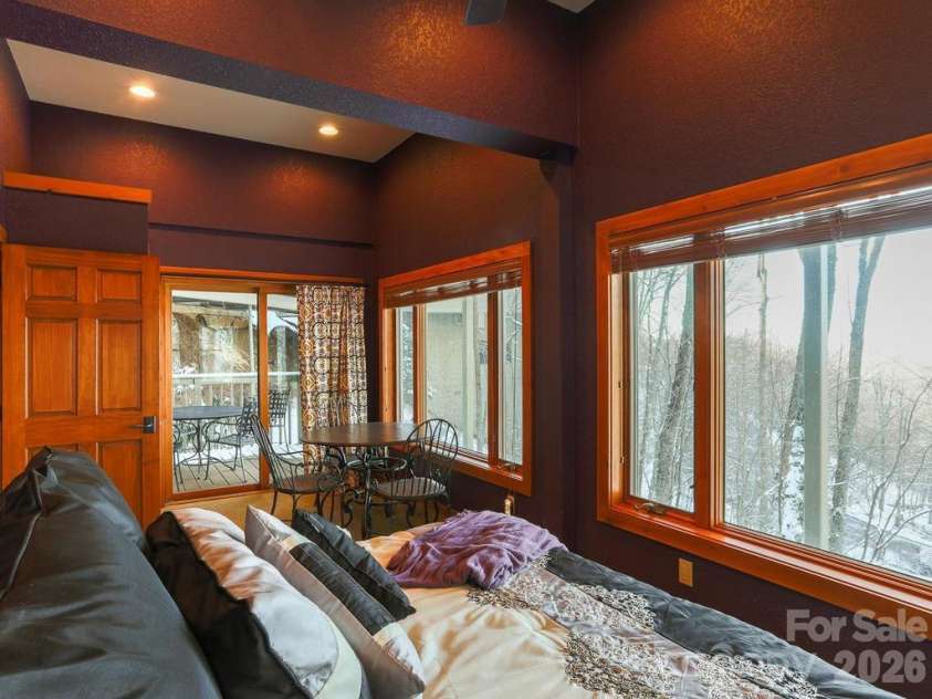 71 Ivy Ridge Road, Burnsville, NC 28714.  MLS# CAR4334106, YatesRealty ID 20049. 