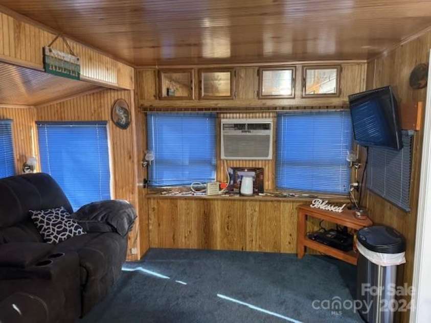 101 Lake View Drive, Mount Gilead, NC 27306.  MLS# CAR4205809, YatesRealty ID 2005. 