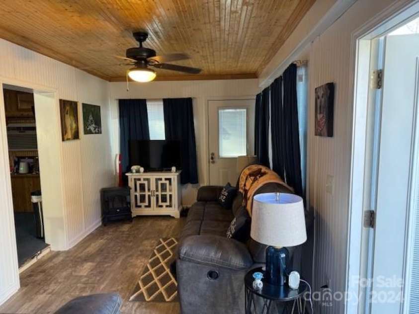 101 Lake View Drive, Mount Gilead, NC 27306.  MLS# CAR4205809, YatesRealty ID 2005. 