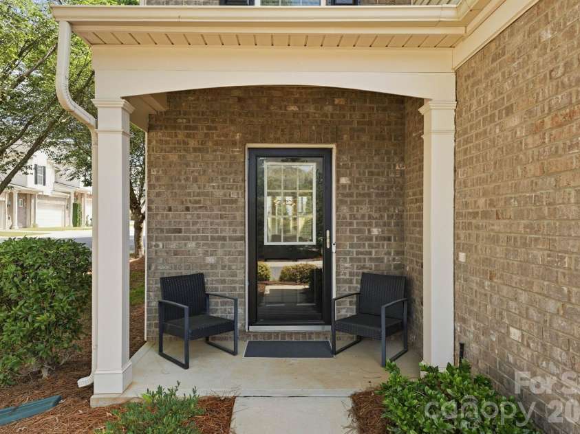 2403 Diplomat Lane, Charlotte, NC 28210.  MLS# CAR4387067, YatesRealty ID 2005. 
