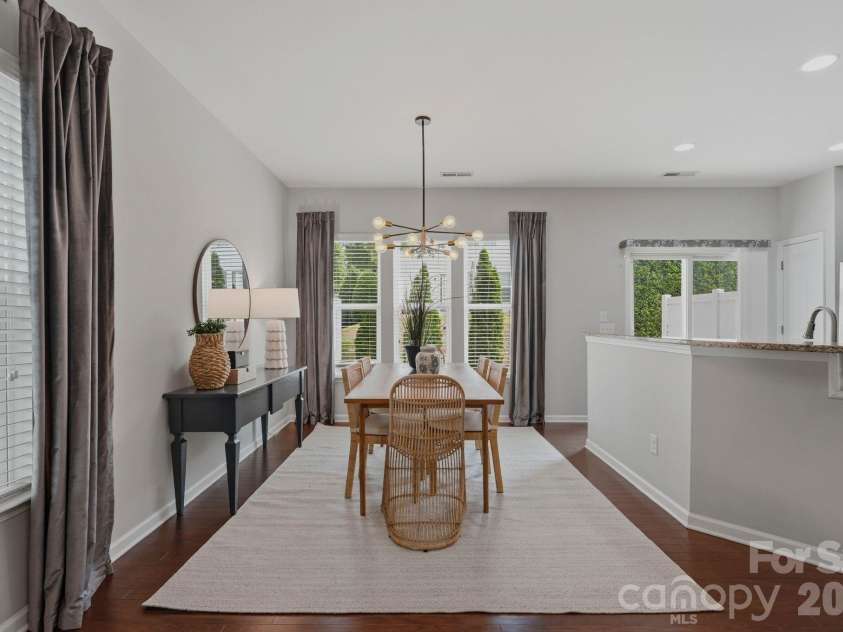 2403 Diplomat Lane, Charlotte, NC 28210.  MLS# CAR4387067, YatesRealty ID 2005. 