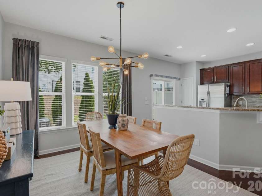 2403 Diplomat Lane, Charlotte, NC 28210.  MLS# CAR4387067, YatesRealty ID 2005. 