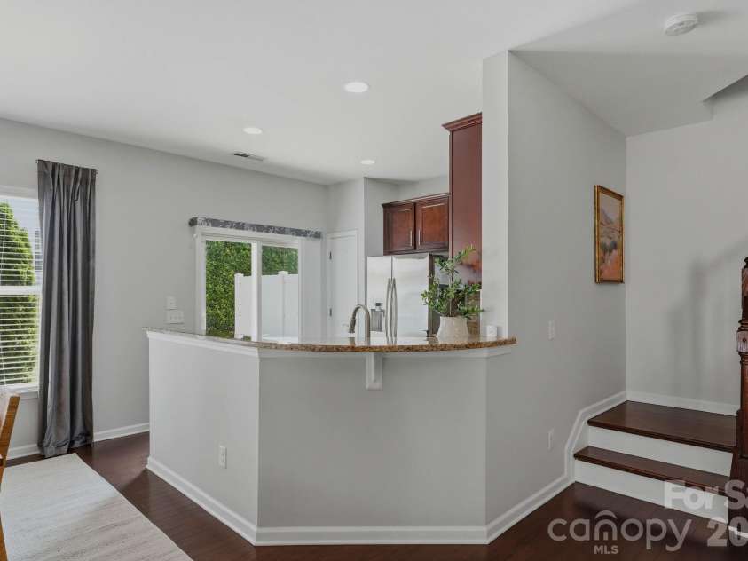 2403 Diplomat Lane, Charlotte, NC 28210.  MLS# CAR4387067, YatesRealty ID 2005. 