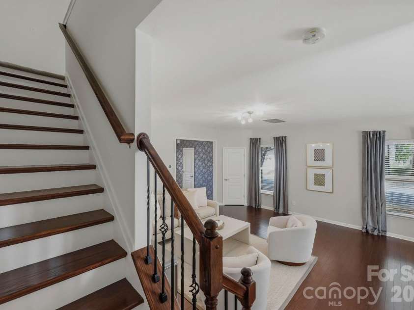 2403 Diplomat Lane, Charlotte, NC 28210.  MLS# CAR4387067, YatesRealty ID 2005. 